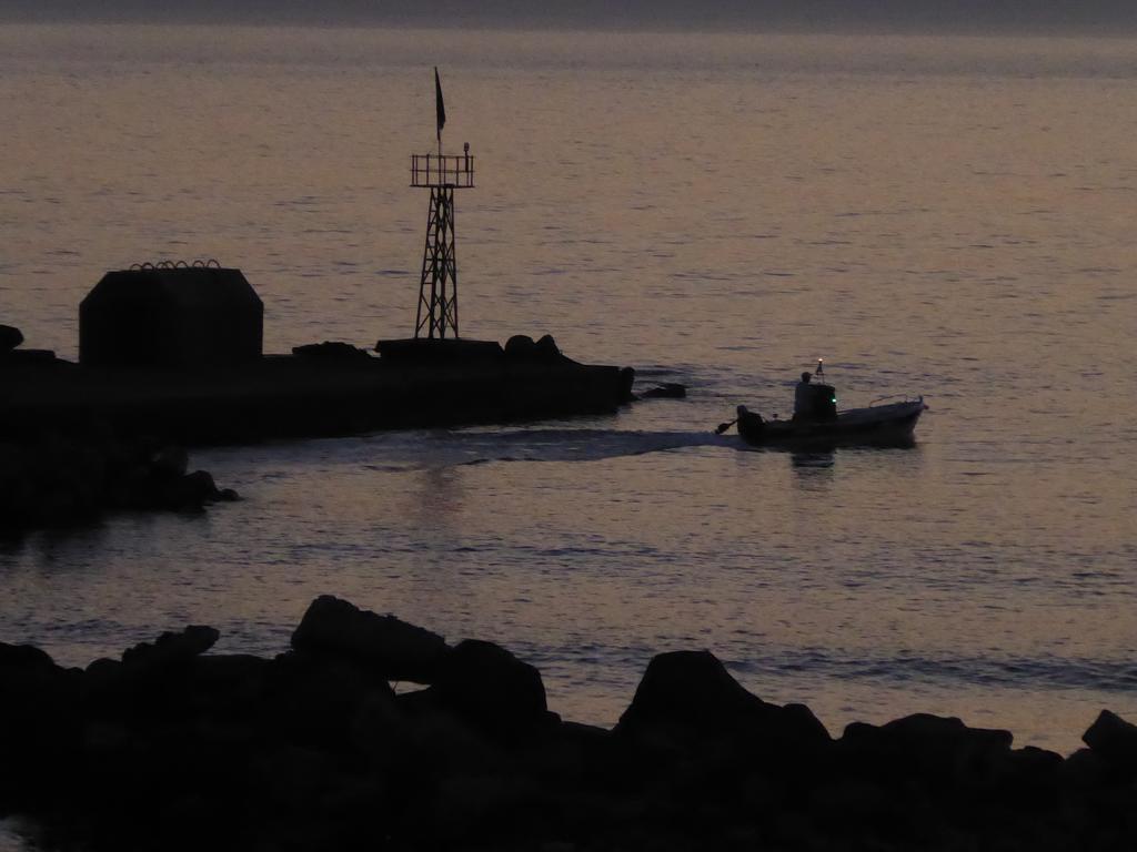 Rodothea And Adams On The Beach, Santorini Monolitos Zewnętrze zdjęcie